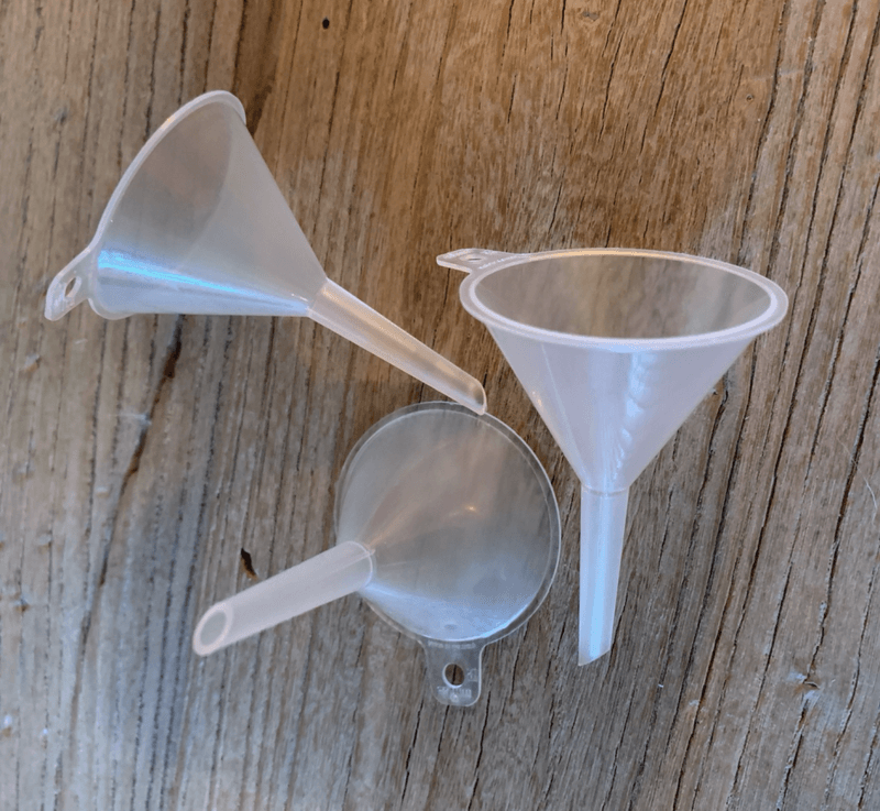 Peri Oljelampe Rund Brass Medium