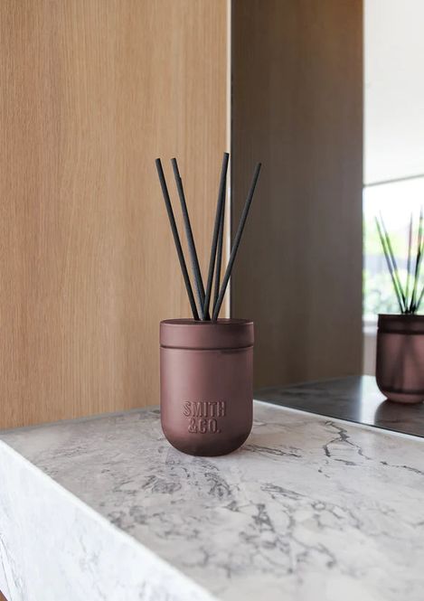Hovedbilde Smith & co Diffuser Black Oud & Saffron